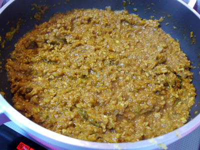 セロリが主役！ドライカレー