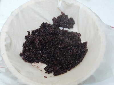 紫黒米の洋風チョコおはぎ