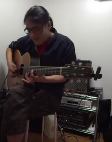 アコースティックギターレッスン教室　神戸・大阪　アコースティックギター演奏