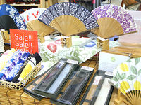 贈り物にも最適なYUIQアイテム。夏物商品が一部SALEに！