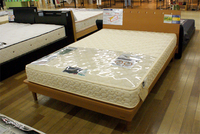 Goosleepコーナーに大型のベッドが入荷