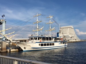ラブ神戸帆船