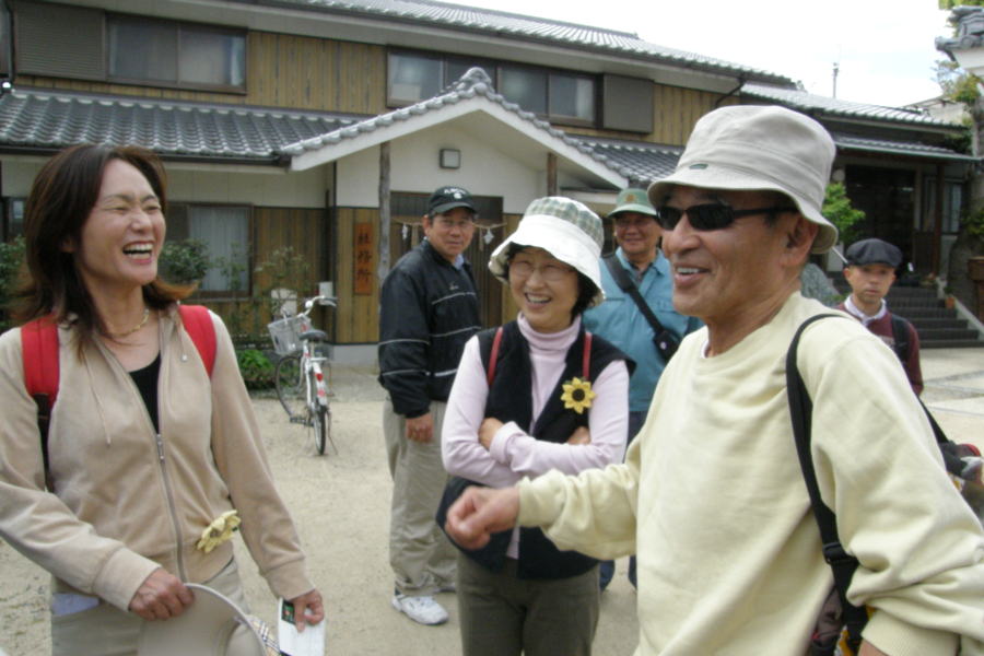 ２００８年４月の４２回例会より、尼崎市の水堂須佐男神社で。