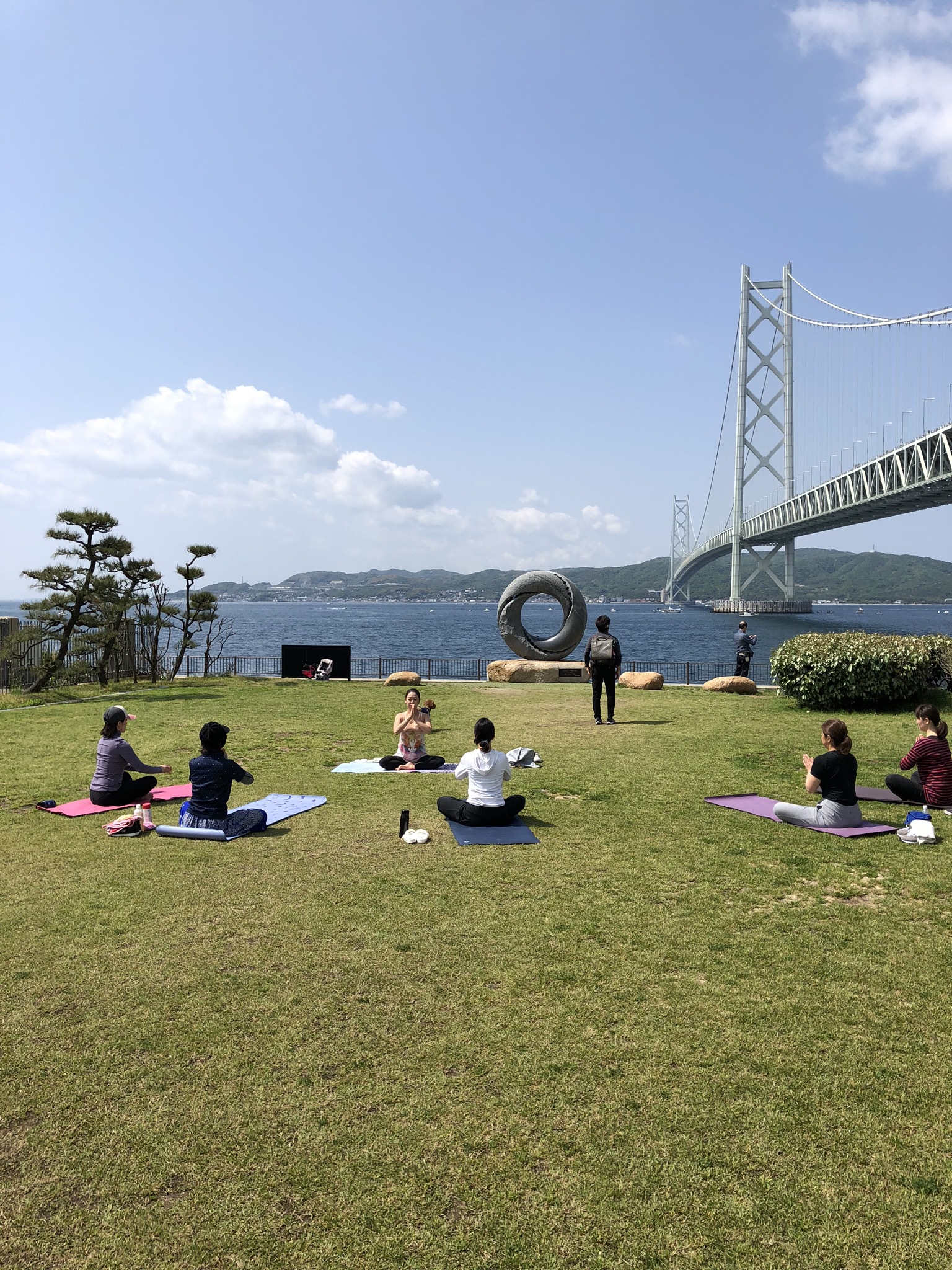 アジュール舞子で外ヨガしました！