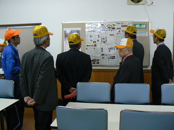１１月２７日に　日本ジャバラ工業を見学しました。　