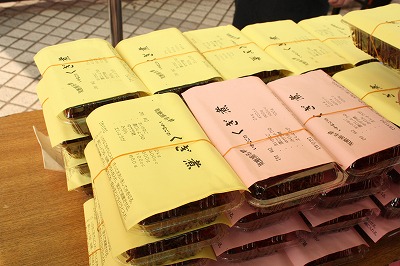 3月15日、いかなごのくぎ煮まつり開催で大盛況