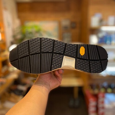 靴修理/ShoeRepairShop BECKMAN神戸-アメリカ靴を得意とするお店:New Balance/ニューバランス998USA×Vibram “August