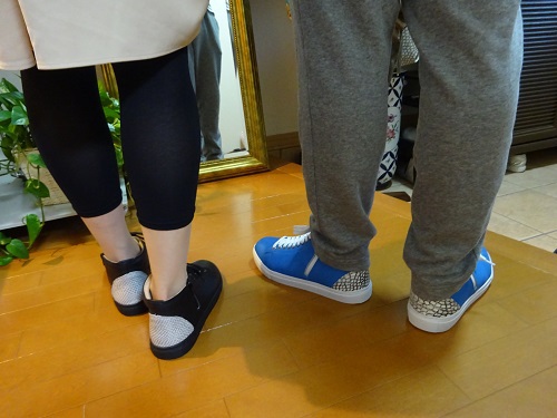 ハイ、引き続きまして。。。