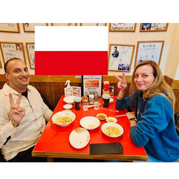 餃子で世界を笑顔にMake the world smile with gyoza ポーランドからご来店くださりました。