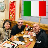 餃子で世界を笑顔にイタリアからご来店くださりました。海外からの素敵なお客様