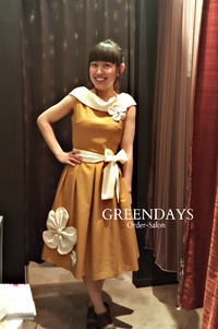 花飾り付き生地切替えオフショルダー風オーダーワンピース♡ 2016/03/26 18:06:57