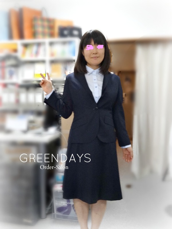 ［出世するGREENDAYS］カノニコ生地のレディースオーダースーツは霞ヶ関へ