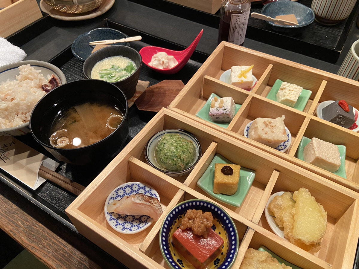 ヘルシーな贅沢ランチはTOFU-DINING大豆屋さんで