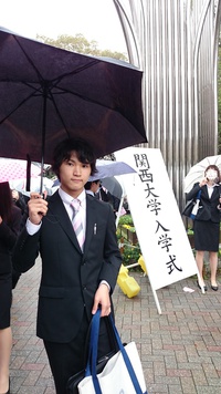 雨男と入学式