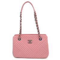 シャネル チェーンショルダーバッグ シェブロン ココマーク ラムスキン CHANEL バッグ Wチェー