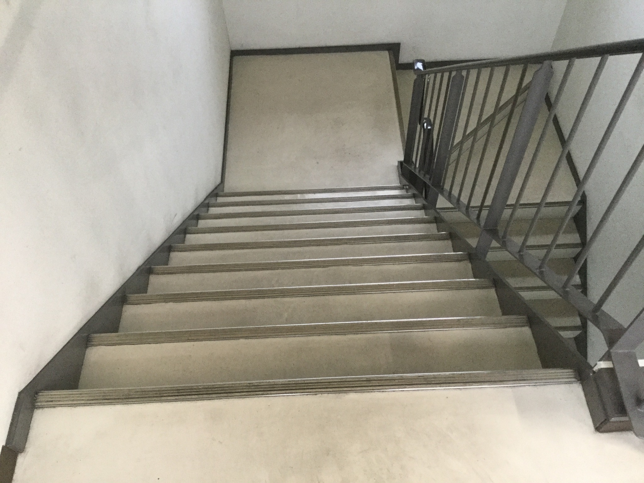 【 月に一度の清掃 】