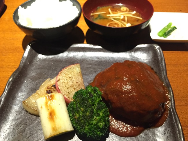 『志ん』【神戸牛】オススメランチ！フォアグラ入りハンバーグ