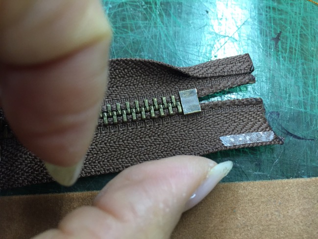 手づくり革バッグ教室 エスバッグでポーチ作り