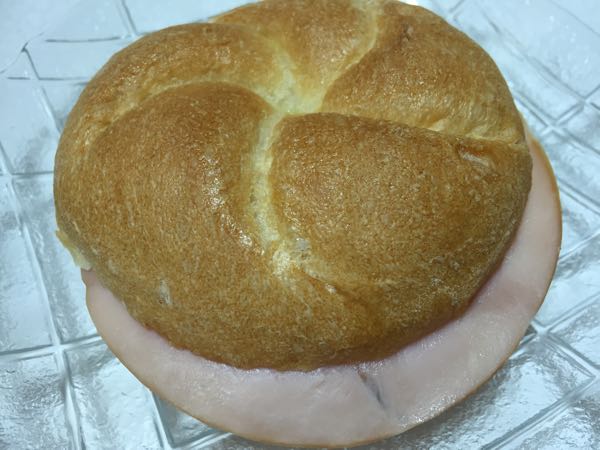 京都で愛されるパン屋さん 志津屋