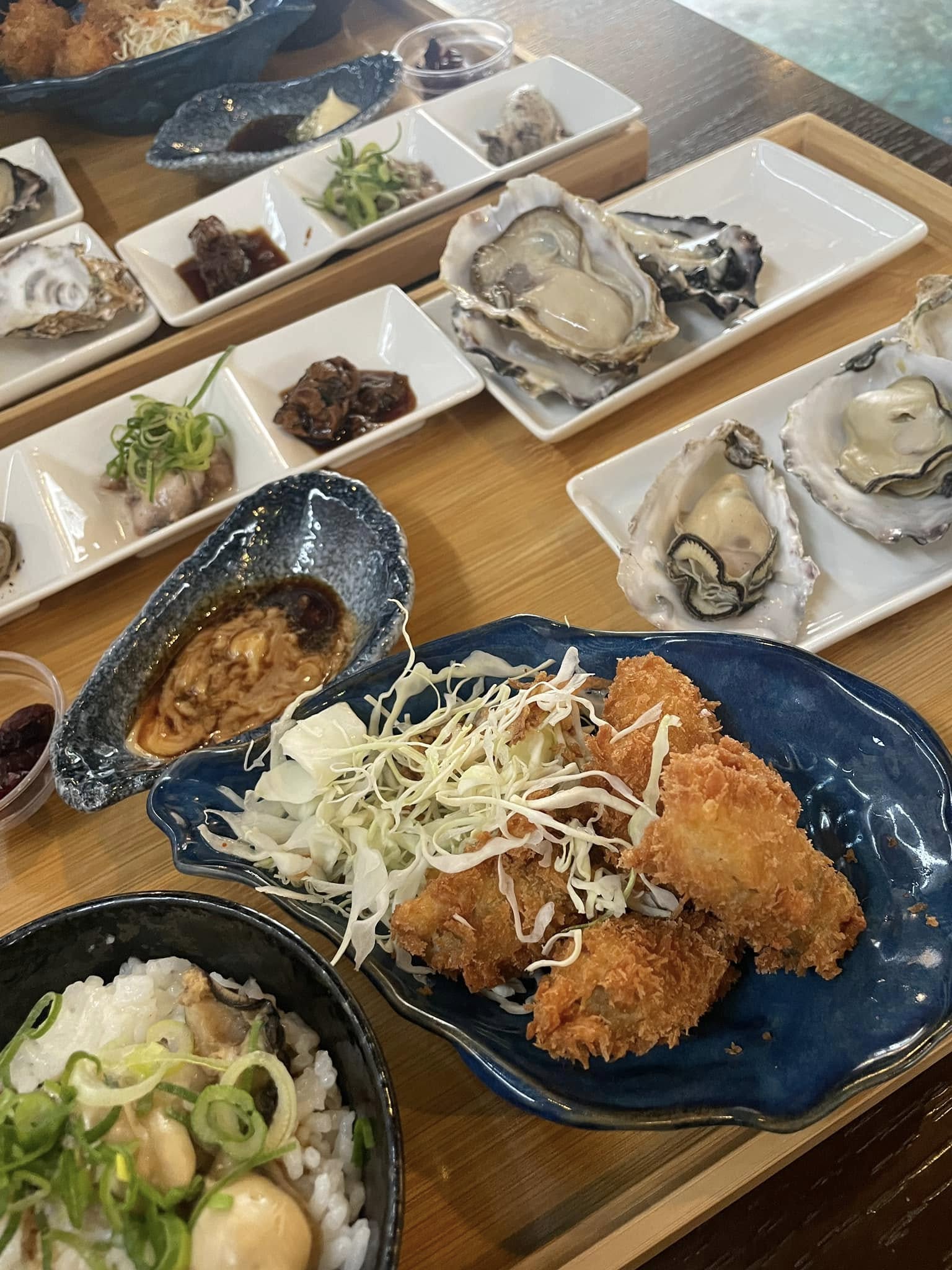 赤穂で牡蠣三昧‼️
昔はよく牡蠣小屋も行ったけど、今回は２･･･