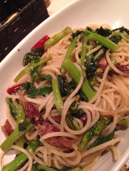 ソムリエのいないワインバートレゾワで麺三昧
