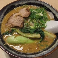 ラーメン「みなとや」の濃厚ゴマ味噌ラーメン