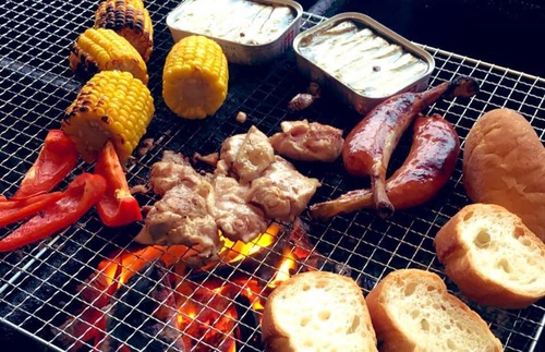 森とリルのバーベキューフィールドでカンデジBBQ