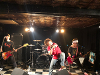 弄りにきたの？！